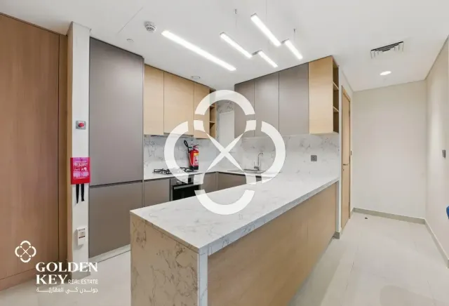 Payment Plan Available! Luxury 1 BR with Sea View - view 3