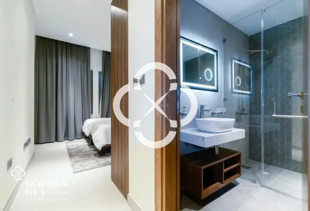 Move-in Ready | Fully Furnished | 1BR in West Walk