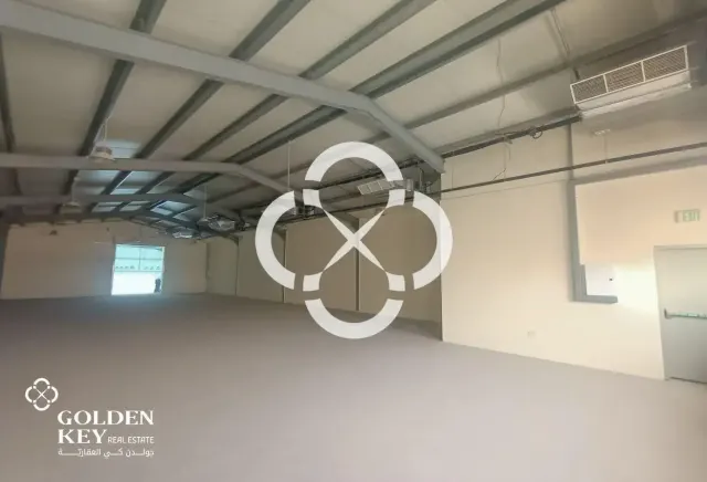 Food Store with Cooling for Sale | Industrial Area