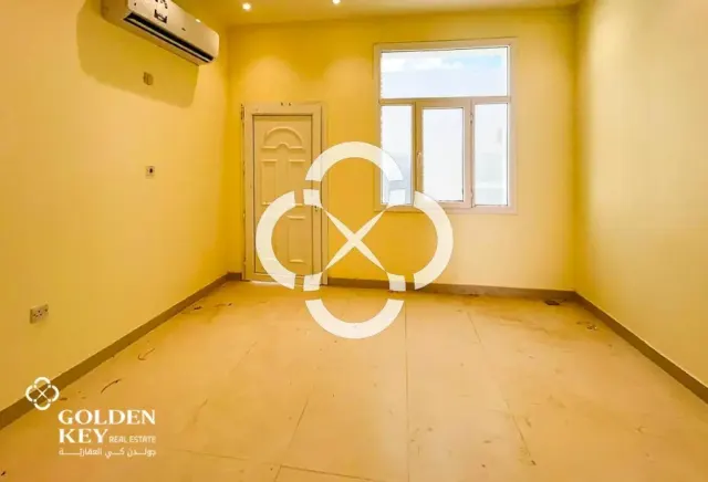 Spacious 4BR Villa with Penthouse | Unfurnished