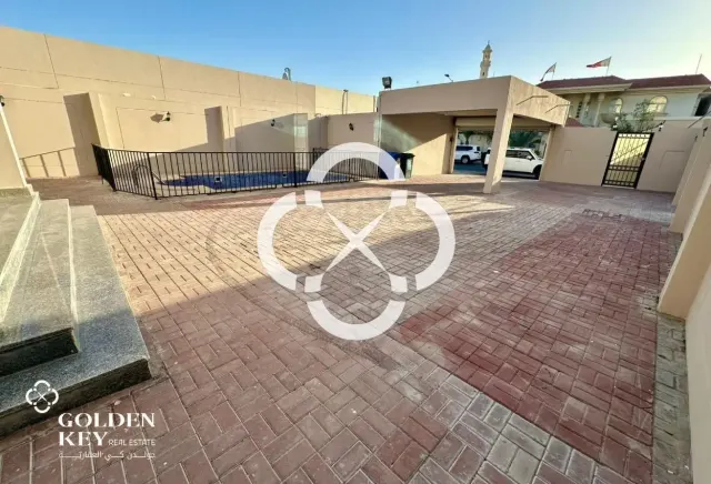 Standalone Villa 4BR+M | Private Pool |Old Airport