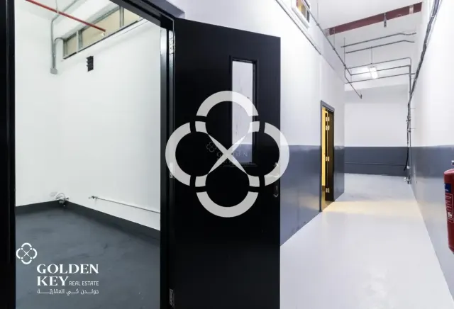 Convenient Store Room in West Bay | Huge Parking