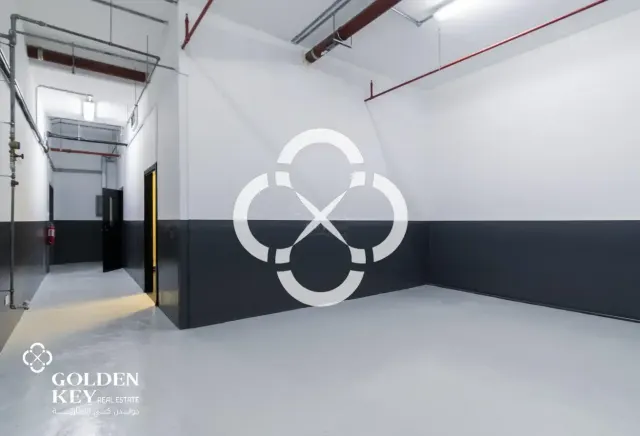 Convenient Store Room in West Bay | Huge Parking