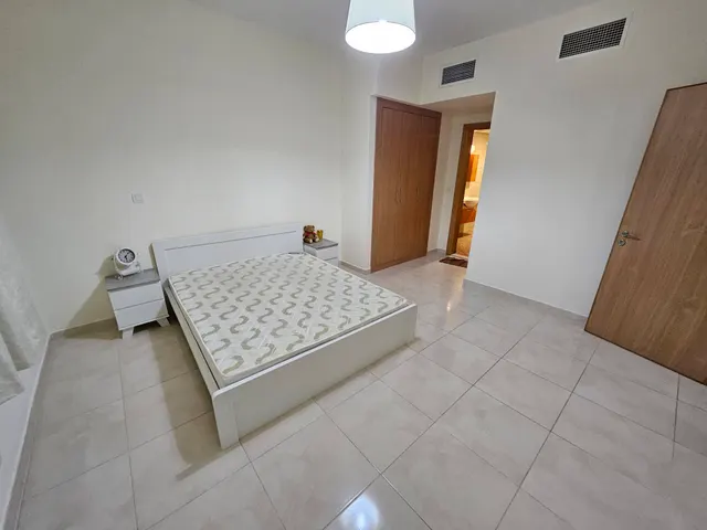BRAND NEW FURNISHER 1BEDROOM BIG LAYOUT