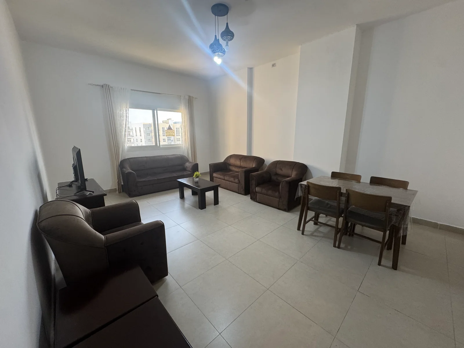 COZY 1BEDROOM FULLY FURNISHED WITH BALCONY