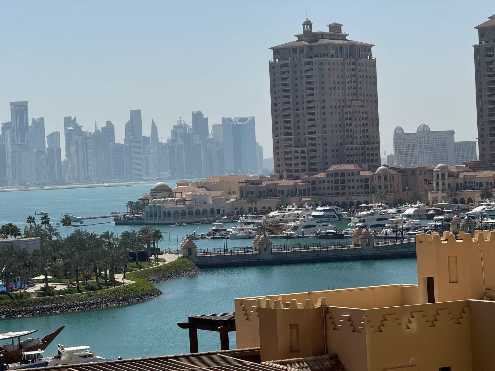 SPACIOUS 1 BEDROOM FULLY FURNISHED WITH SEE VIEWS
