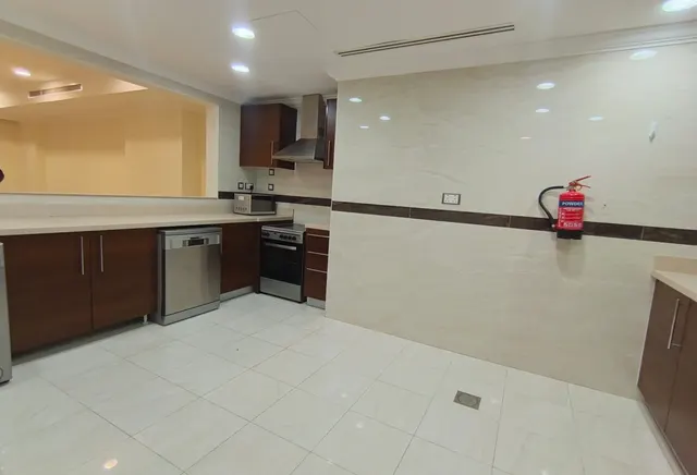 MOST DEMANDING SEA/MARINA FONT 2BHK ONLY 1.9M