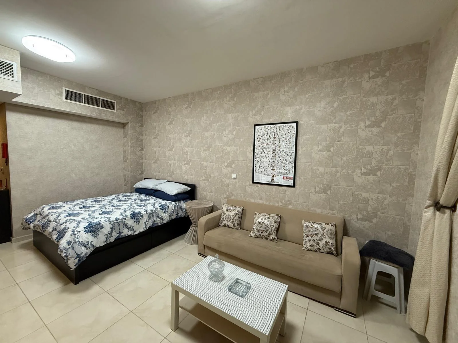 ELEGANT STUDIO FULLY FURNISHED WITH BALCONY
