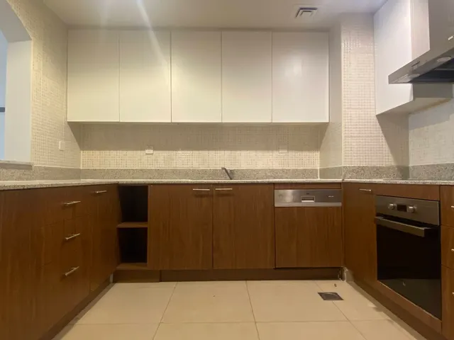 SEMI-FURNISHED 1 + OFFICE | HIGH FLOOR |