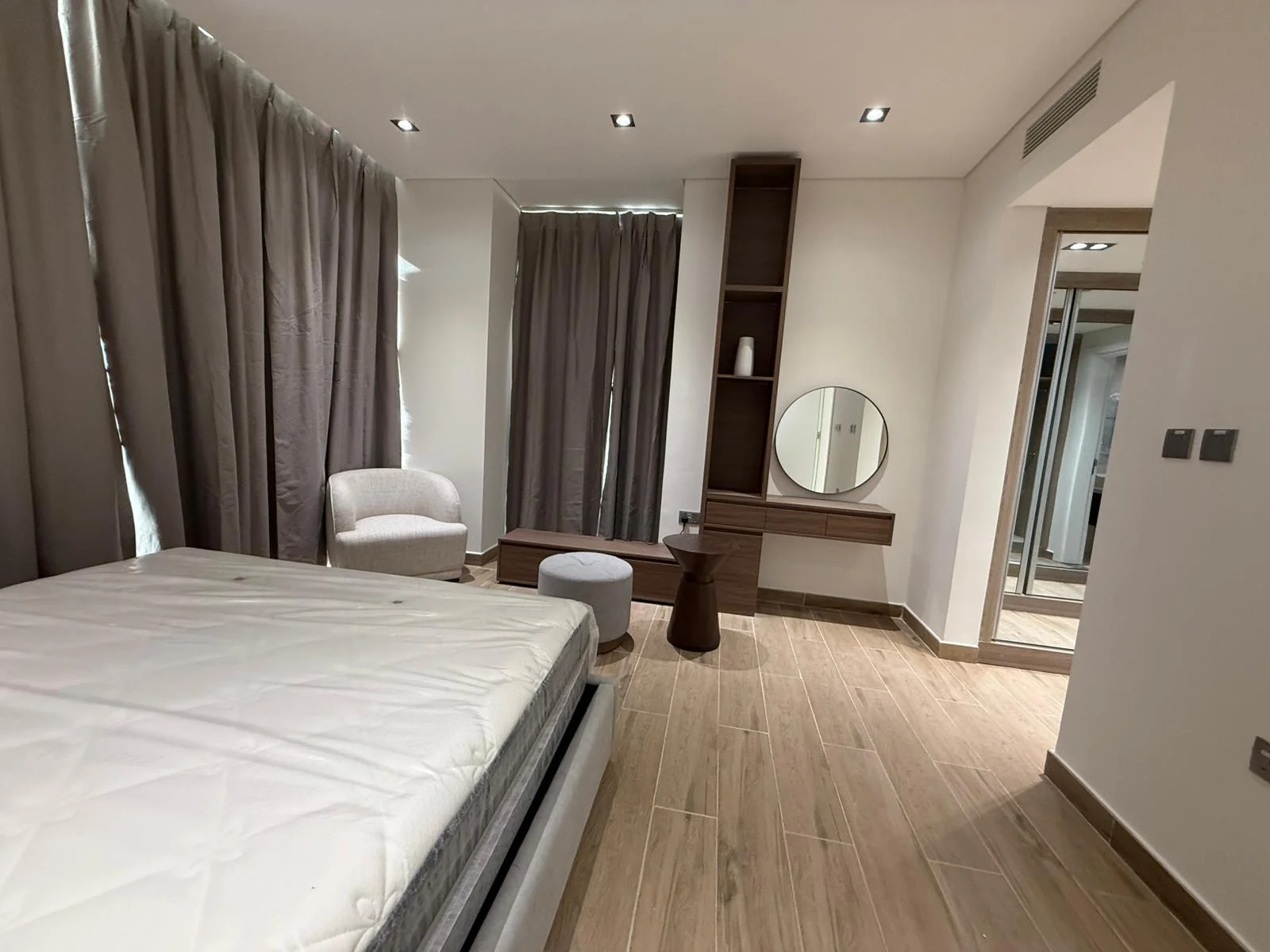 BRAND NEW 1BEDROOM LUXURY FURNITURE WITH BALCONY
