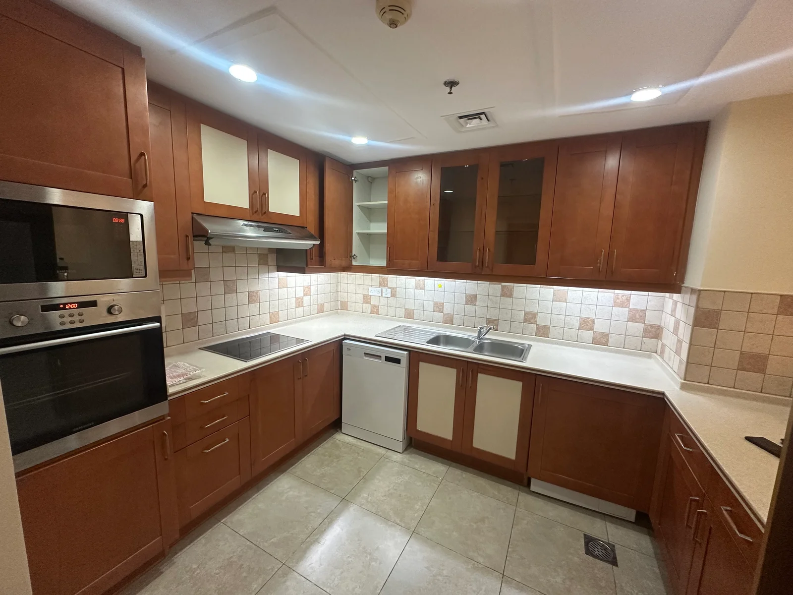 2 Bedroom | Higher Floor | Side Marina View