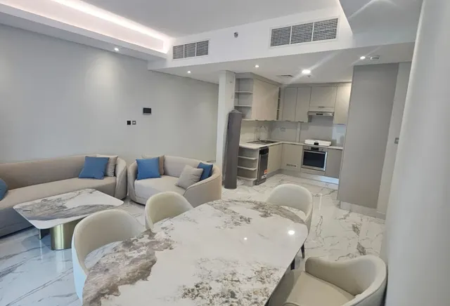 AMAZING 2 BHK FF 4 YRS PLAN MARINA VIEW BEST PRICE