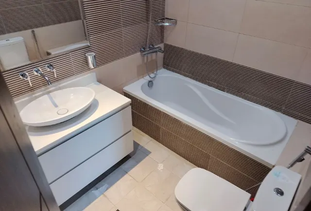 *Fox hill south *3 BHK | F F | Bills Inc Cooling