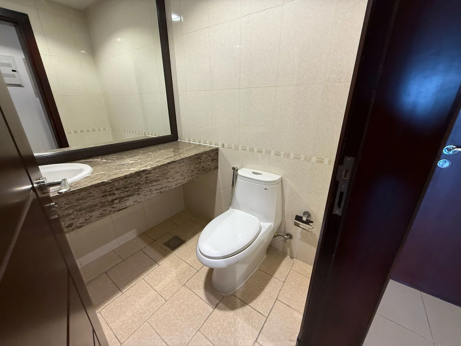 LUXURY 1BHK FF ONE MONTH FREE QATAR COOL INCLUD