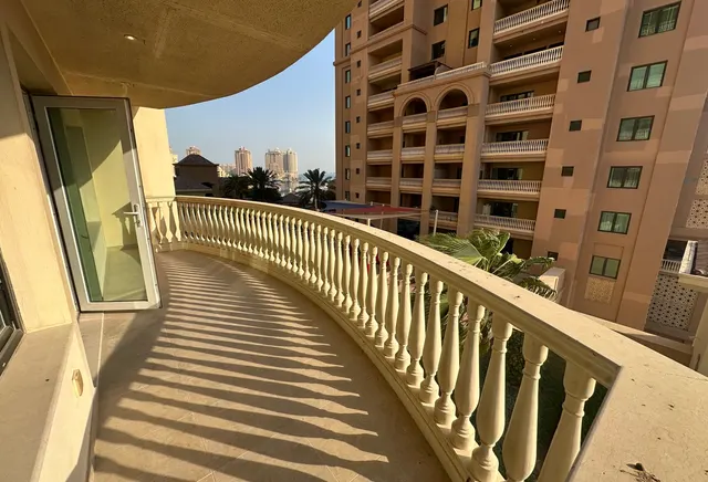 1+OFFICE | Fully Furnished | City View.