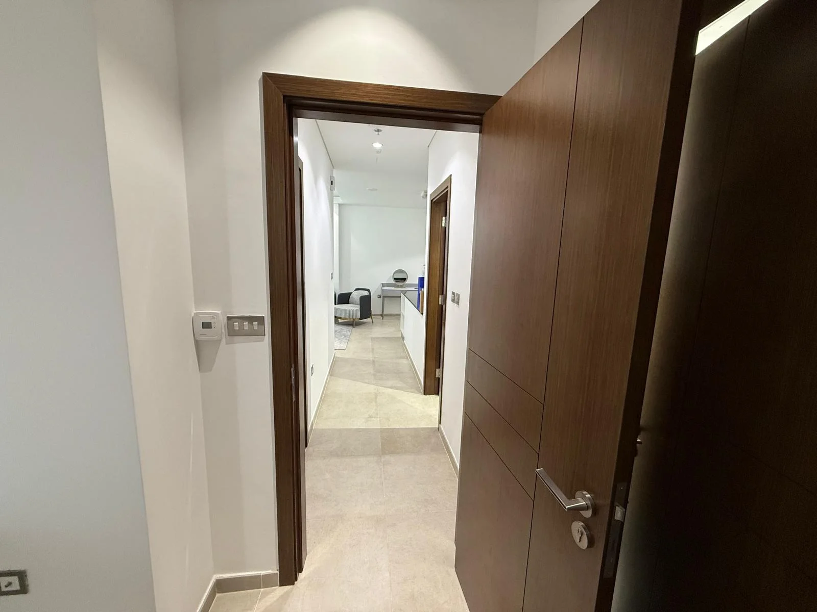 LUXURY 2BEDROOM FULLY FURNISHED WITH BALCONY