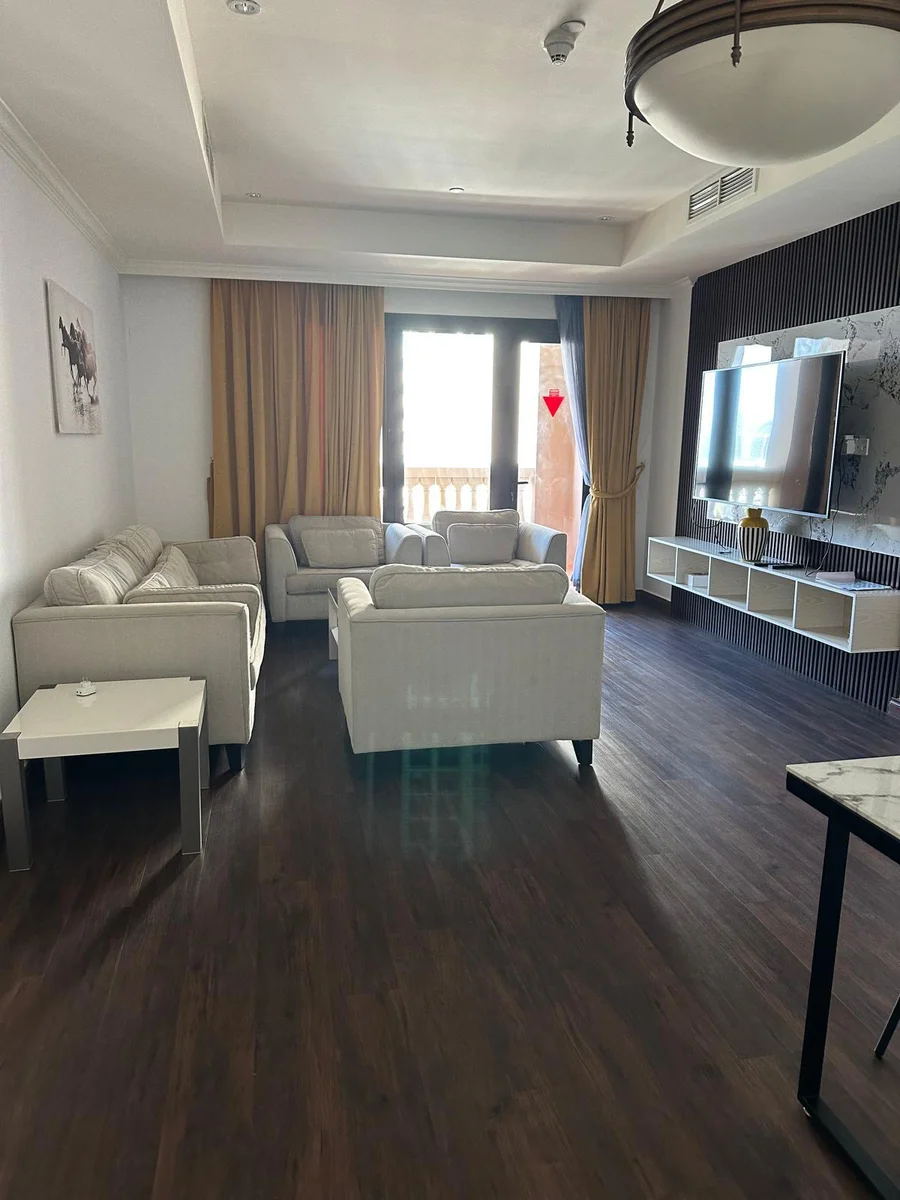 LUXURY 1BEDROOM FULLY FURNISHED WITH BALCONY