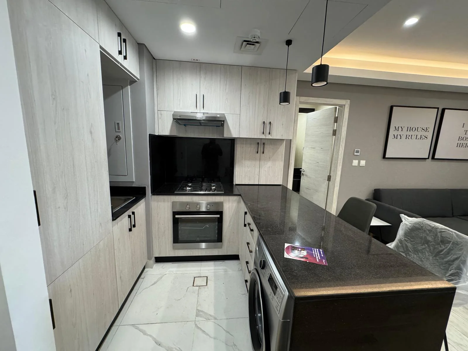 BRAND NEW 1BEDROOM FULLY FURNISHED WITH BALCONY