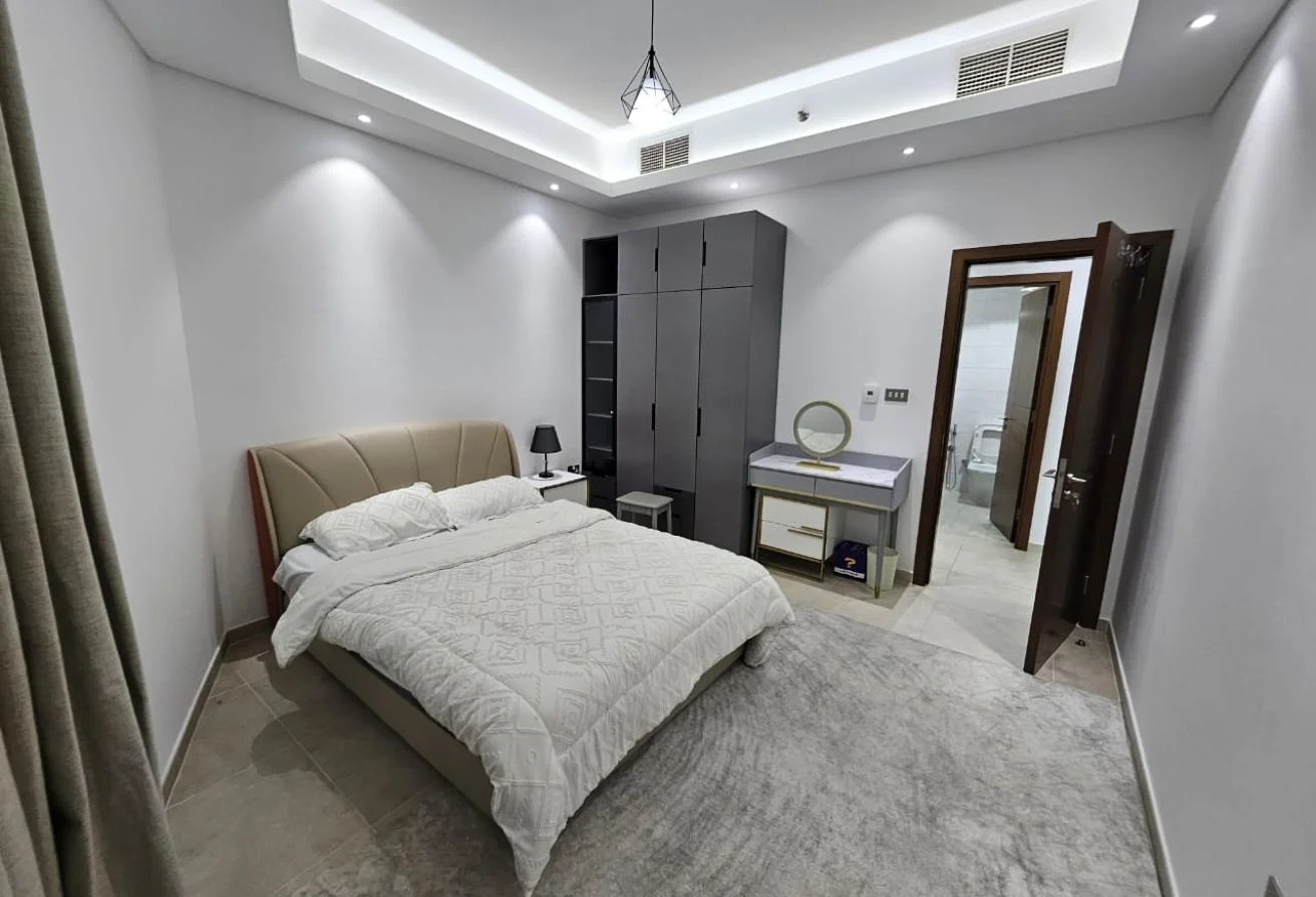 LUXURIOUS 2 BHK LUSAIL MARINA NEXT TO NIGHT MARKET