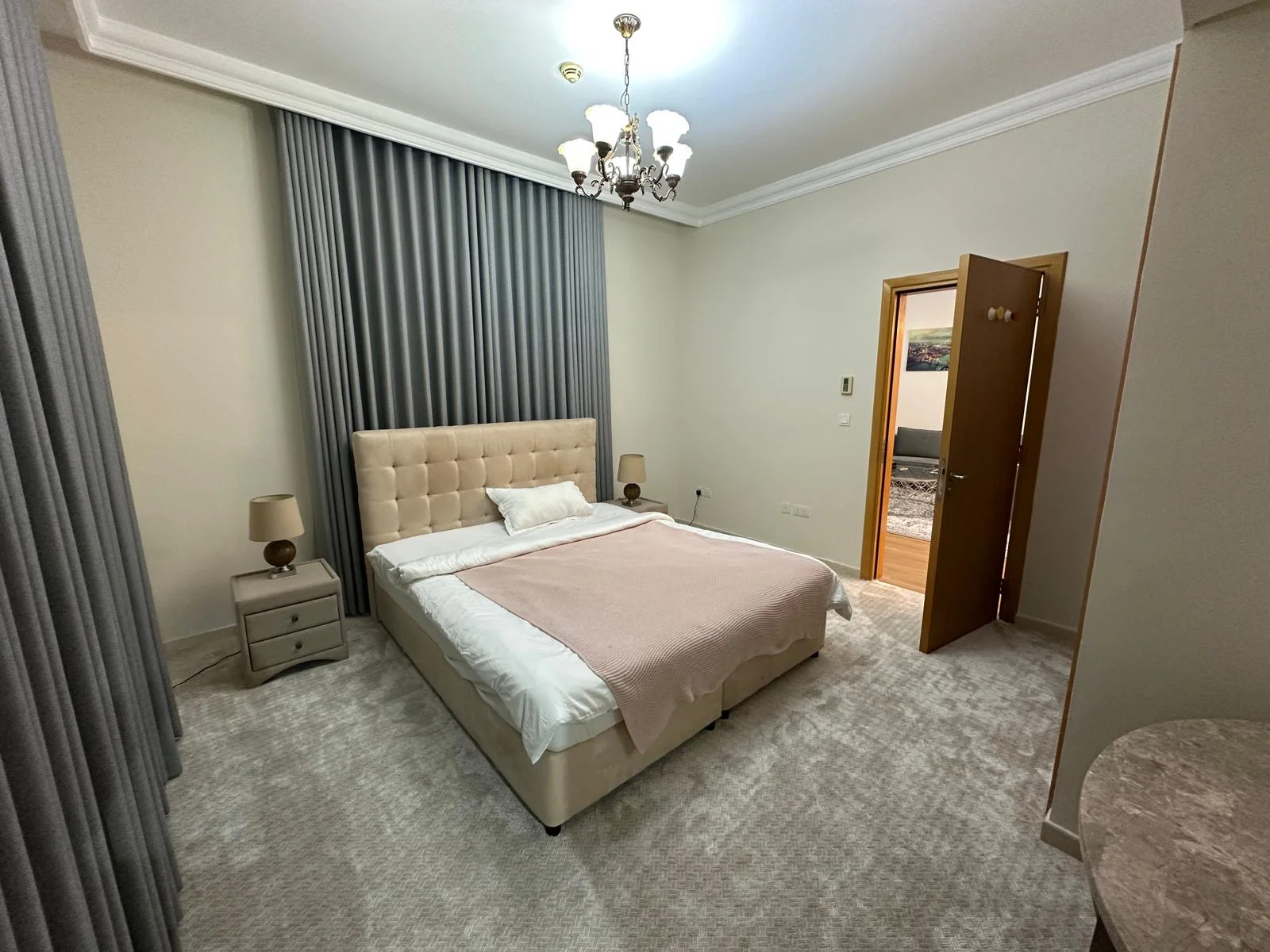 LUXURY 1BEDROOM FULLY FURNISHED APARTMENT