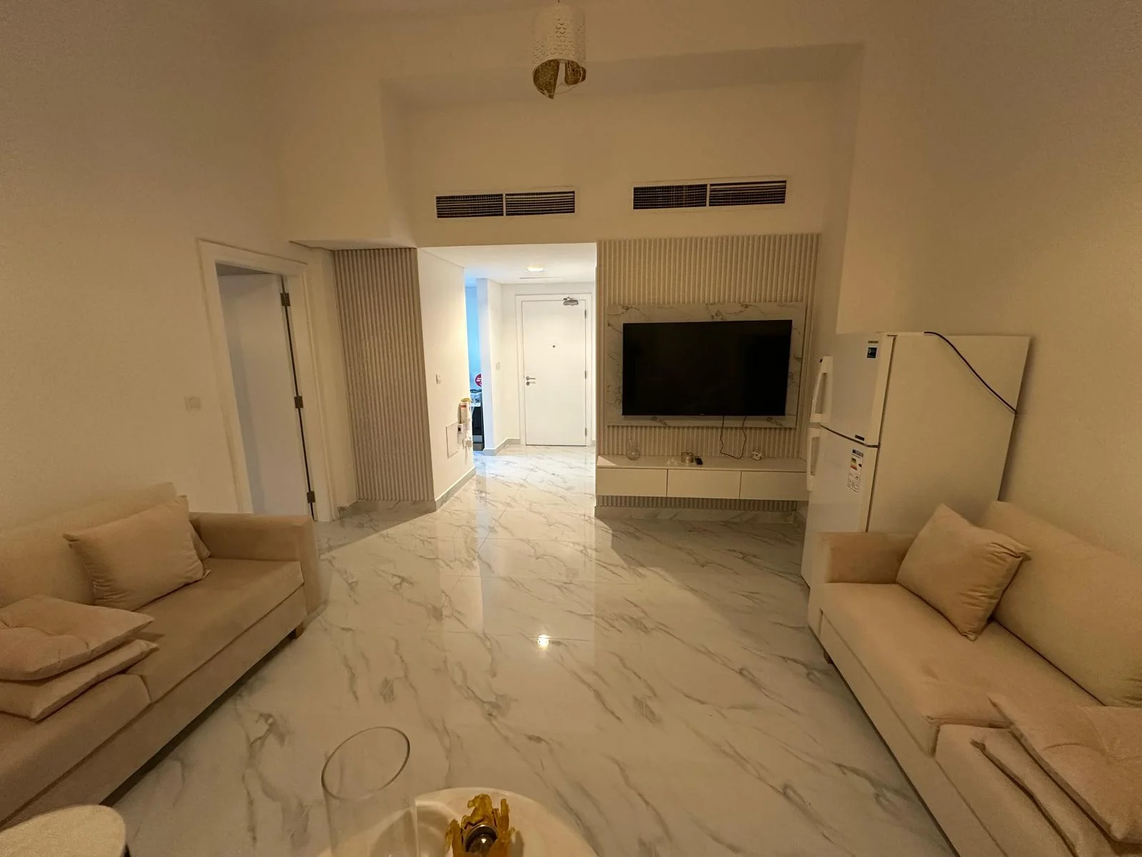 LUXURY 1BEDROOM FULLY FURNISHED APARTMENT