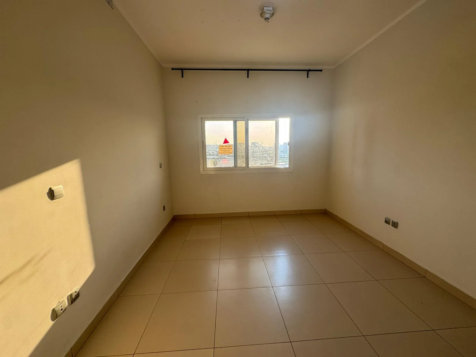 CLASSIC 1BEDROOM SEMI FURNISHED WITH BALCONY