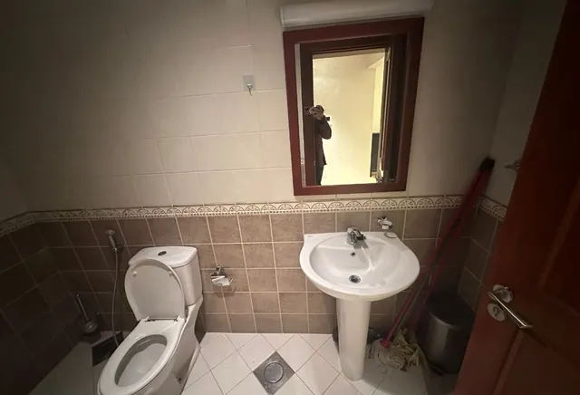Spacious Fully Furnished 1BHK | MARINA VIEW