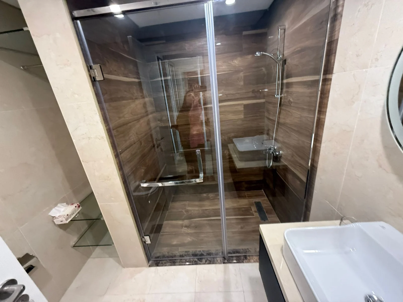 LUXURY 2BHK BRAND NEW FF WITH BALCONY APARTMENT