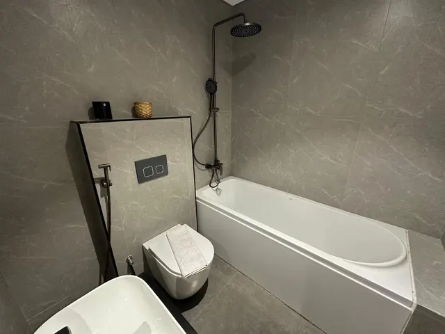 2BHK FF PAY NOW 7% GET HANDOVER IN FEW MONTHS