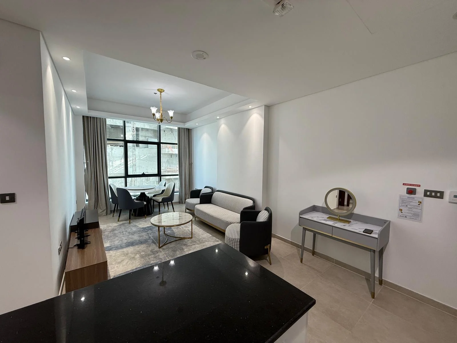 LUXURY 1BHK FF SEE VIEW MARINA WITH BALCONY - view 3