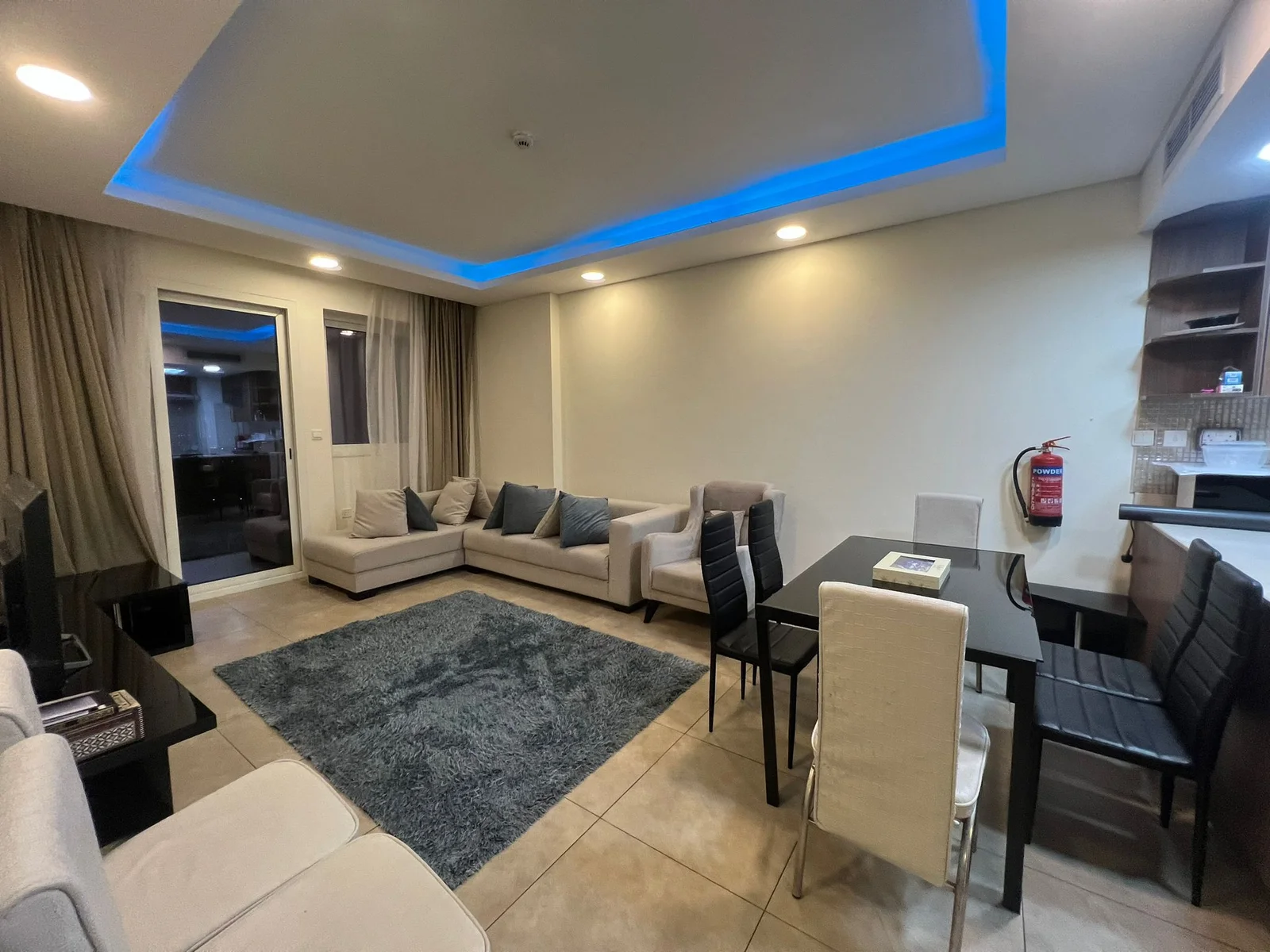 ELEGANT 2BEDROOM FULLY FURNISHED WITH BALCONY