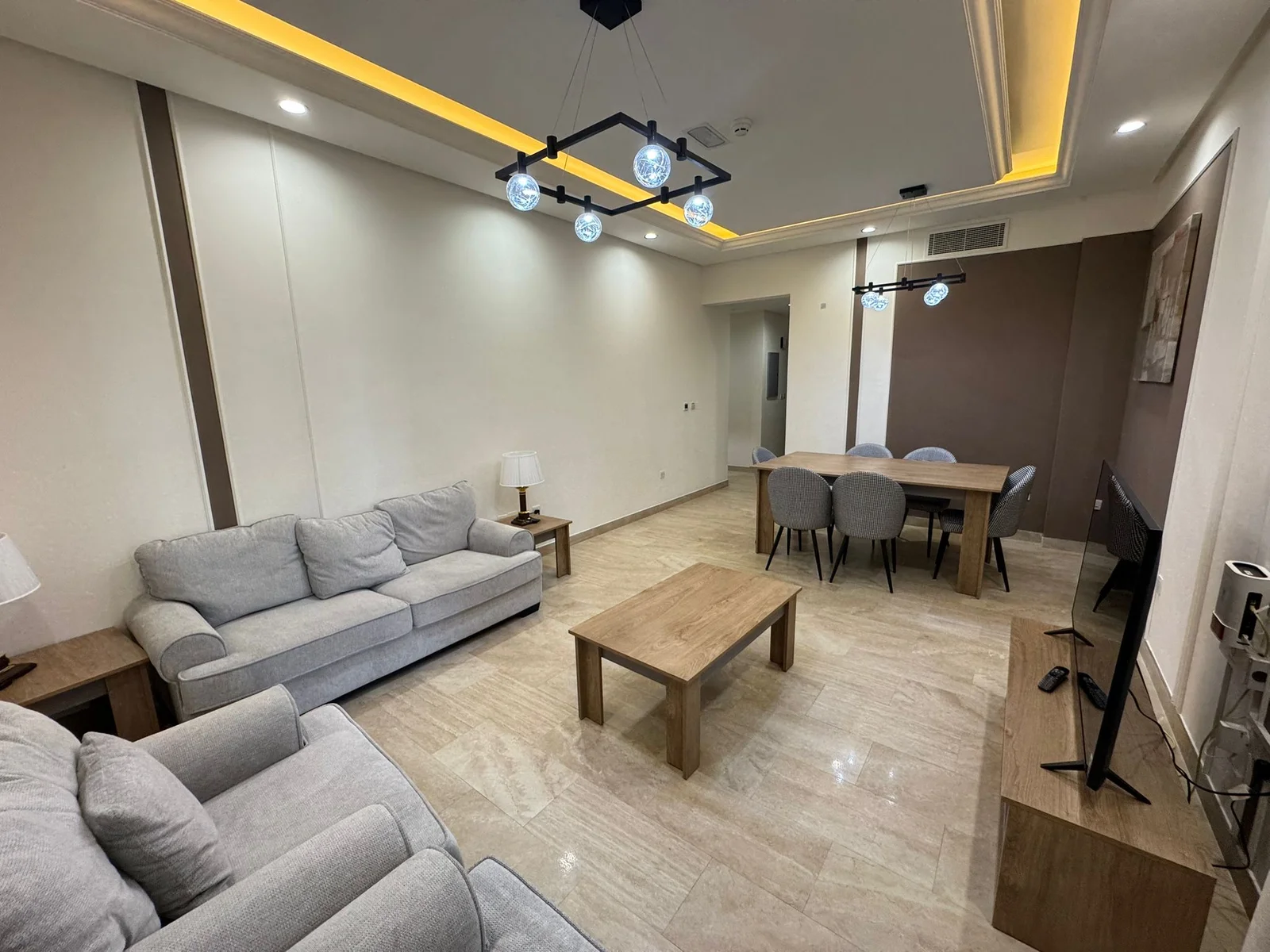 BRAND NEW 2+MAIDROOM WITH BILLS FULLY FURNISHED