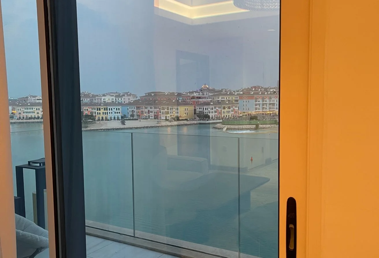 LUXURIOUS 1BED APARTMENT WITH BIG SEA VIEW BALCONY
