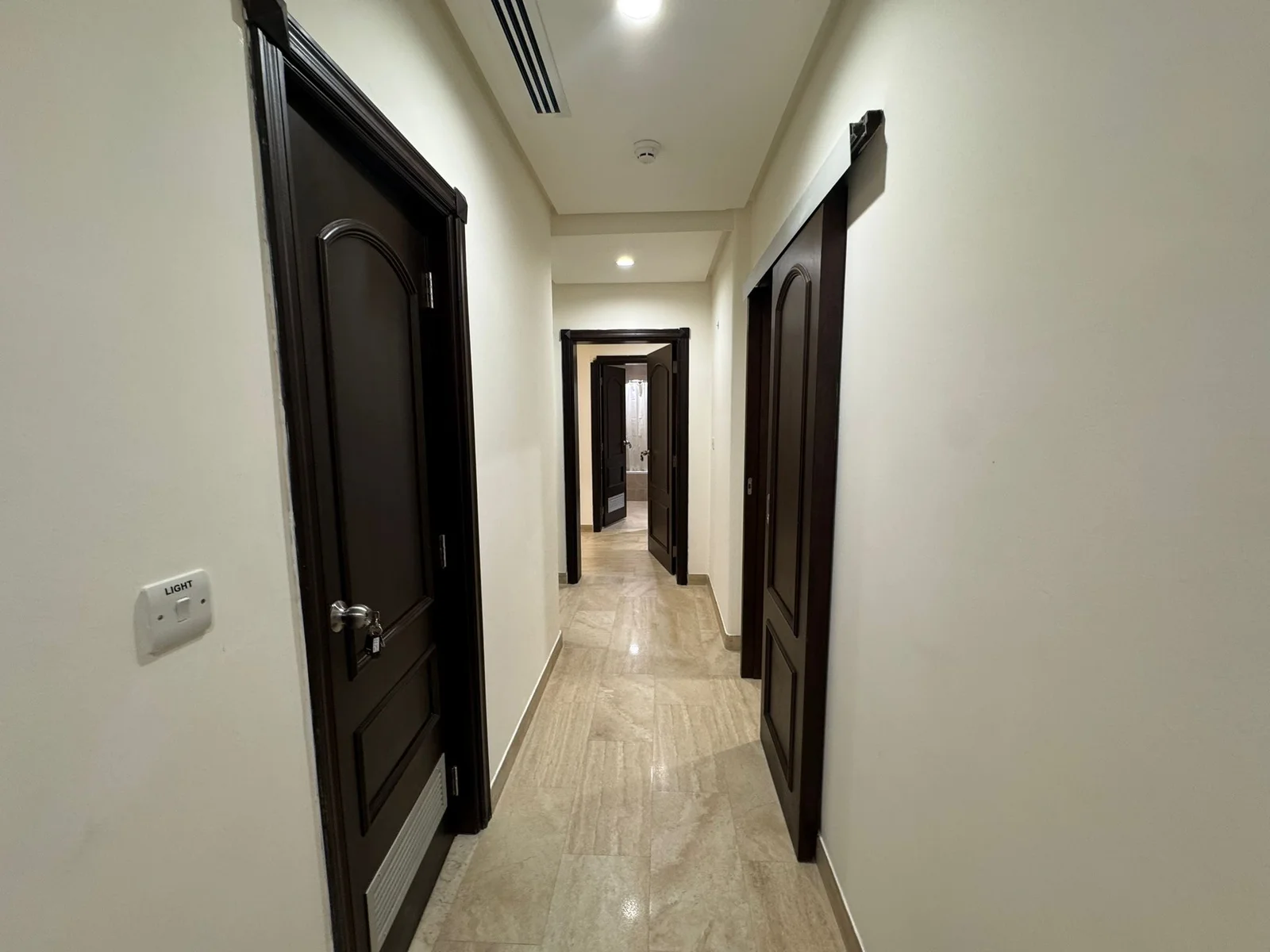 BRAND NEW 2+MAIDROOM WITH BILLS FULLY FURNISHED