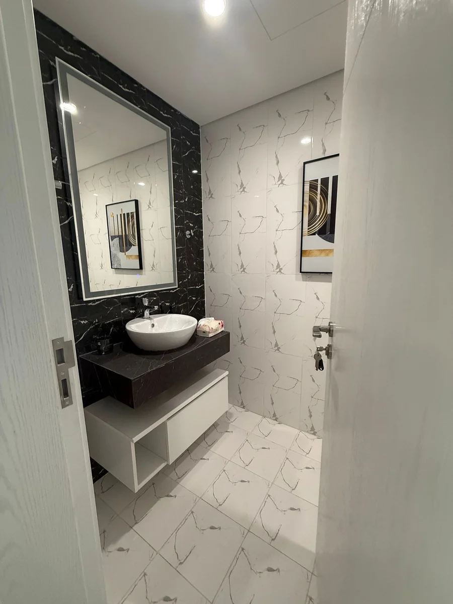 LUXURY 2BHK BRAND NEW FF WITH BALCONY APARTMENT