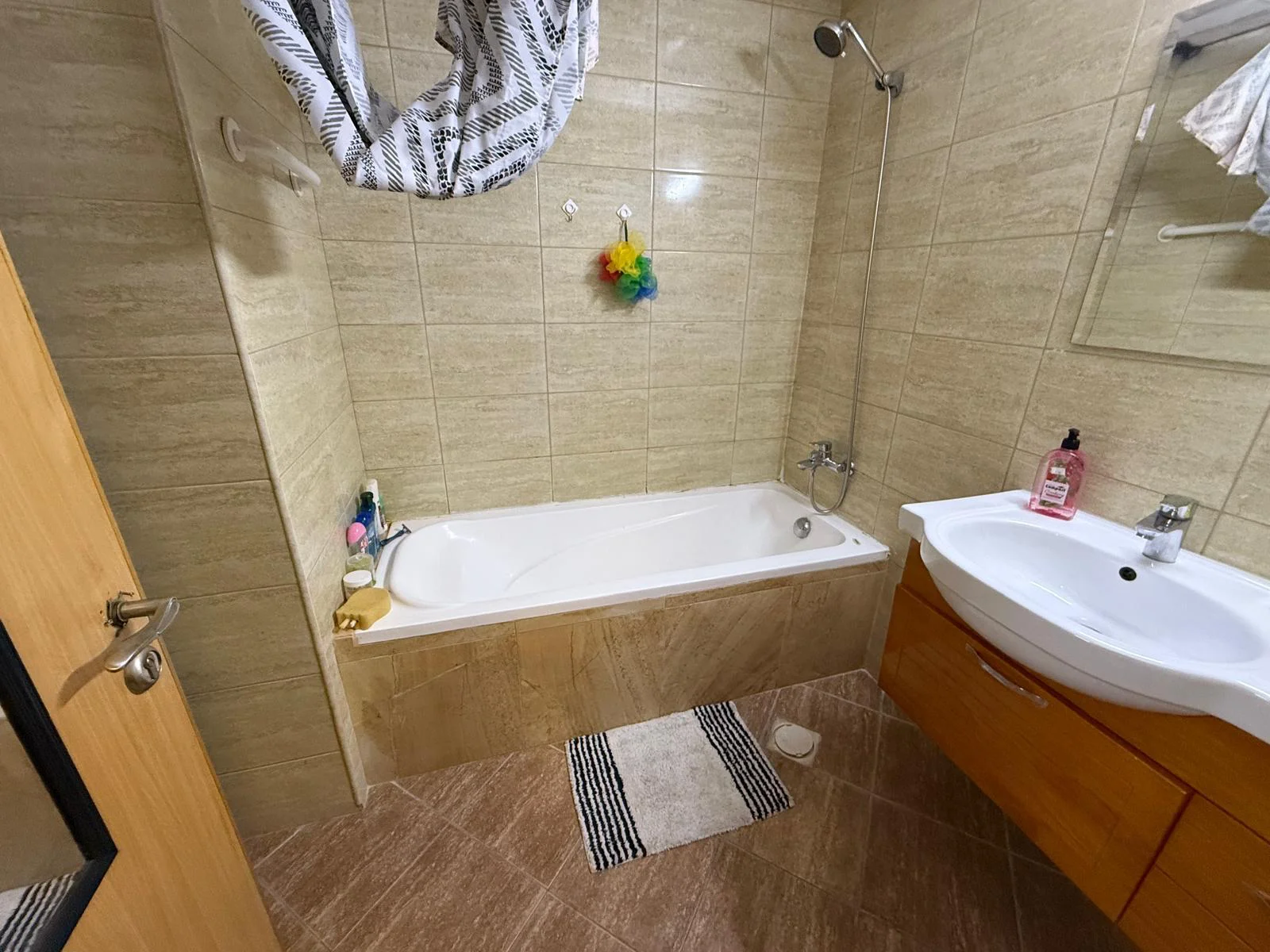 ELEGANT STUDIO FULLY FURNISHED WITH BALCONY