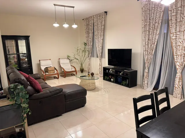 LUXURIOUS 2 BHK FF WITH BALCONY AVAILABLE