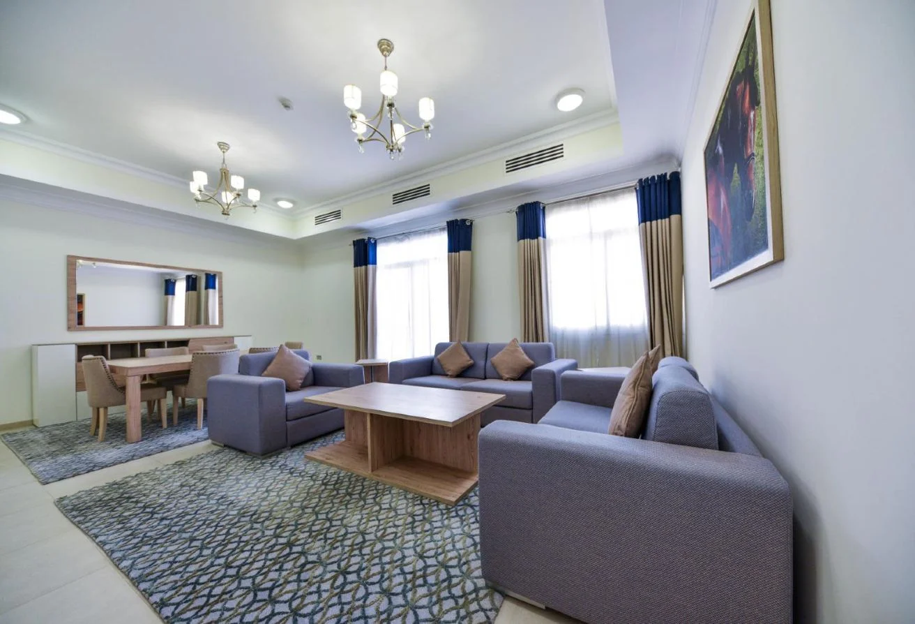 Furnished 2 BDR Apartment in Luxurious Compound