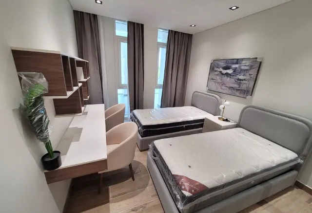 RENTED 2 BHK PARK VIEW WITH TERRACE BEST PRICE
