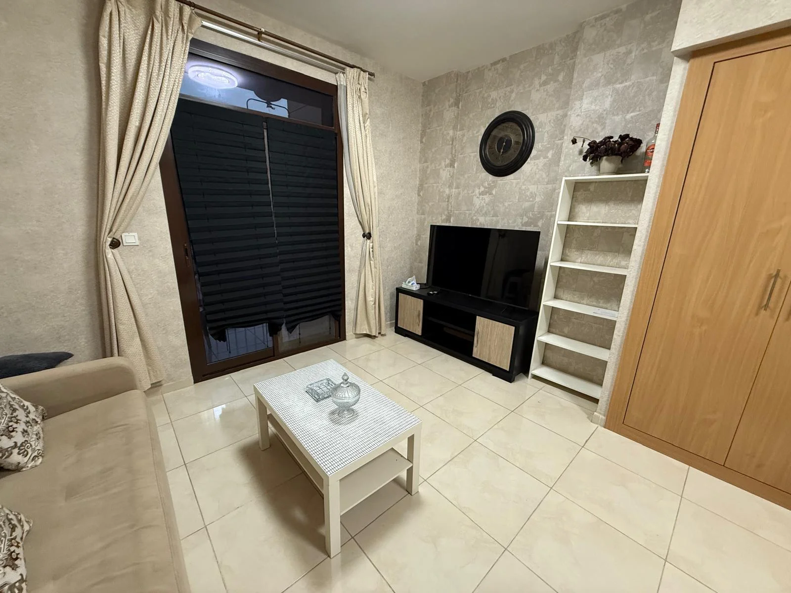 ELEGANT STUDIO FULLY FURNISHED WITH BALCONY