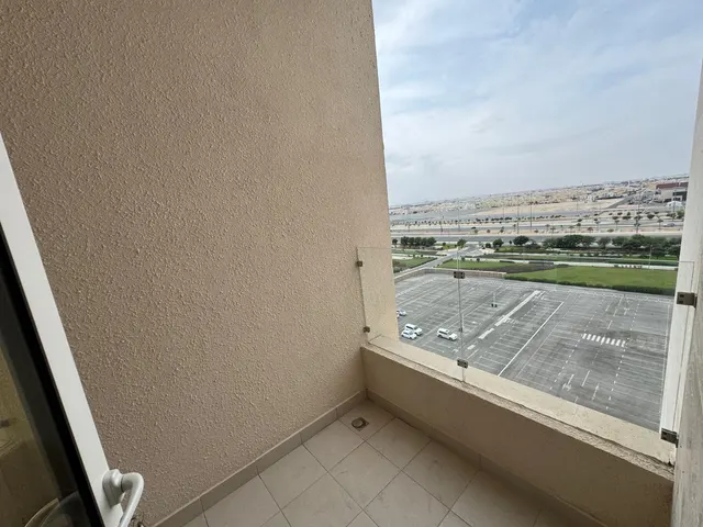 BRAND NEW 1BEDROOM FULLY FURNISHED WITH BALCONY