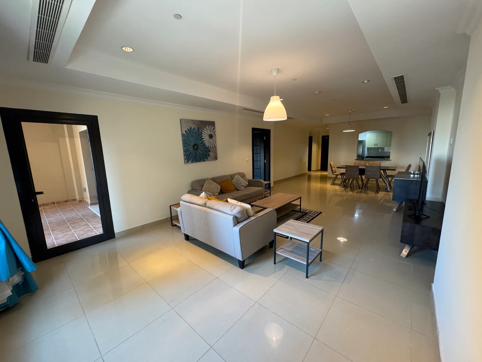 SPACIOUS 1 BEDROOM FULLY FURNISHED WITH SEE VIEWS