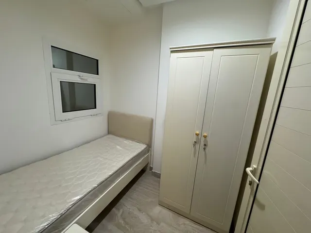 BRAND NEW 2+MAIDROOM WITH BILLS FULLY FURNISHED