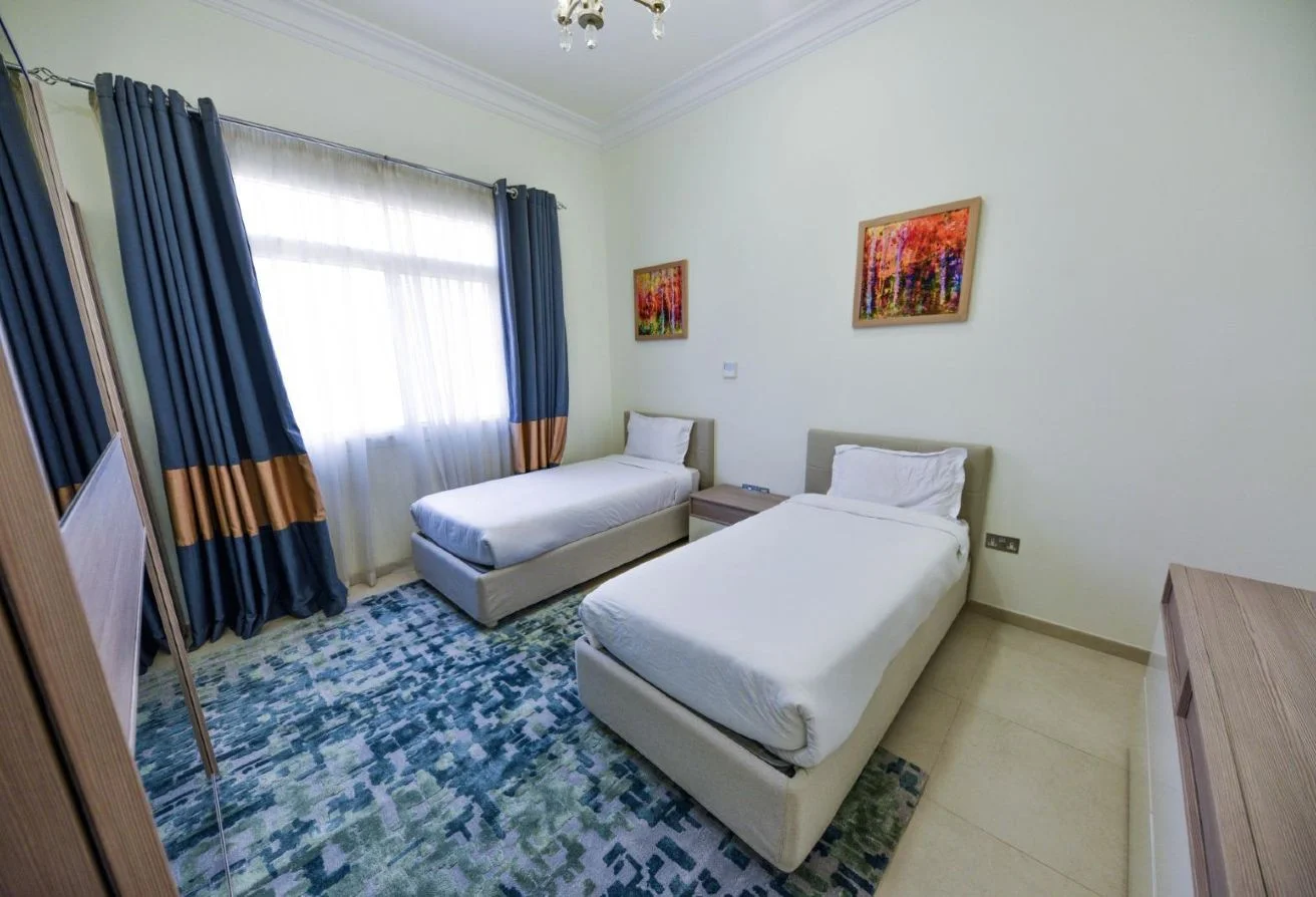 Furnished 2 BDR Apartment in Luxurious Compound