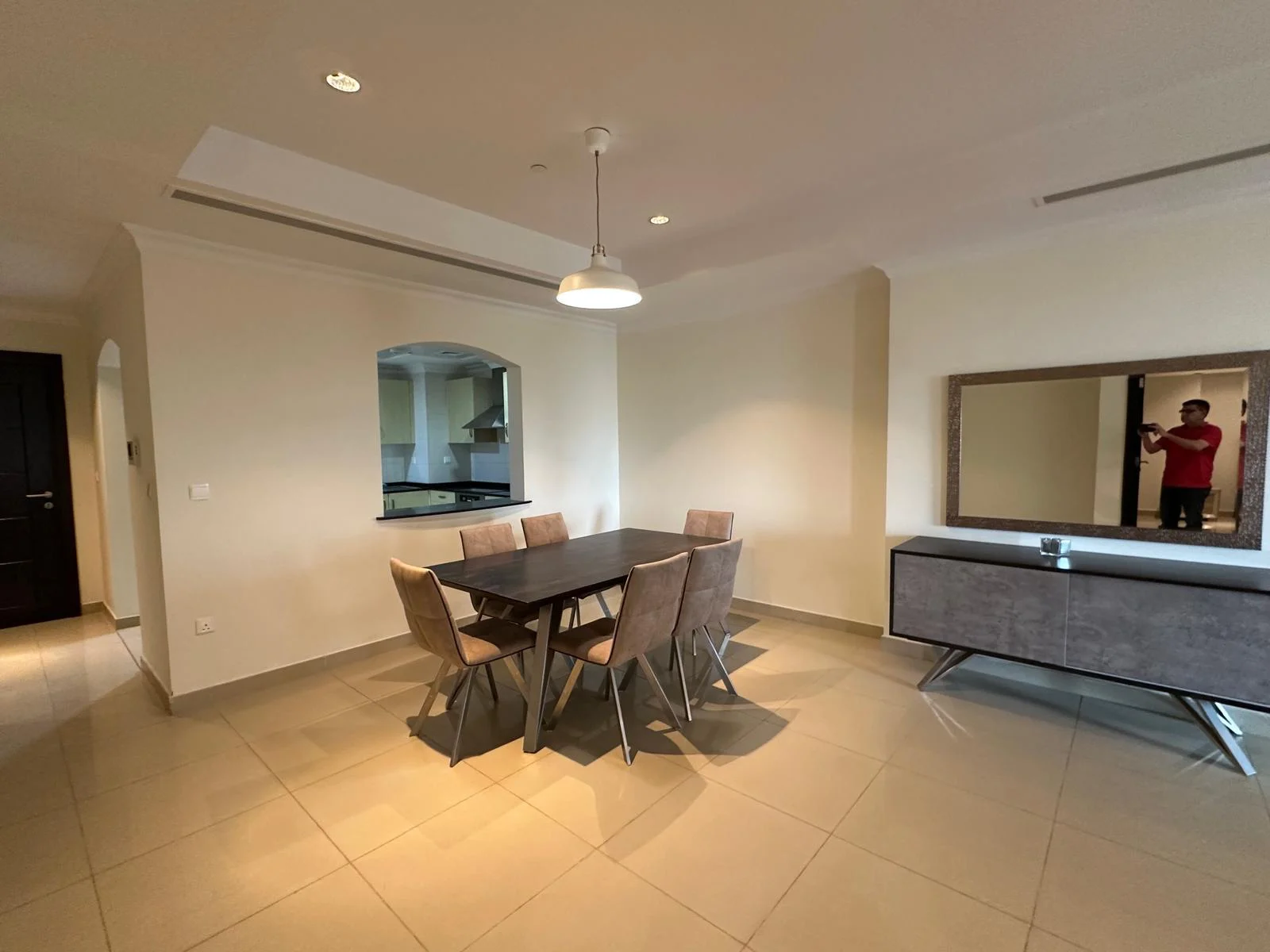 ELEGANT 1BEDROOM FULLY FURNISHED WITH BIG BALCONY