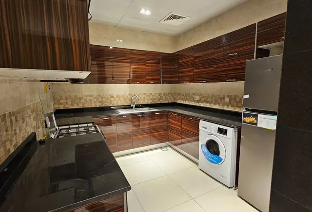 1 Bedroom Apartment for Rent – Fox Hills South - view 3