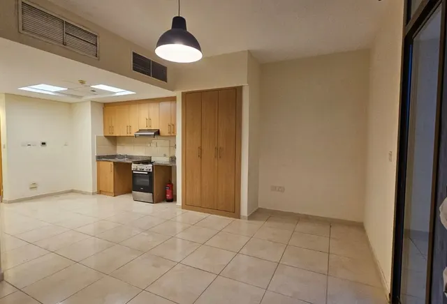 Studio I Semi Furnished I Balcony I Pool & Gym I