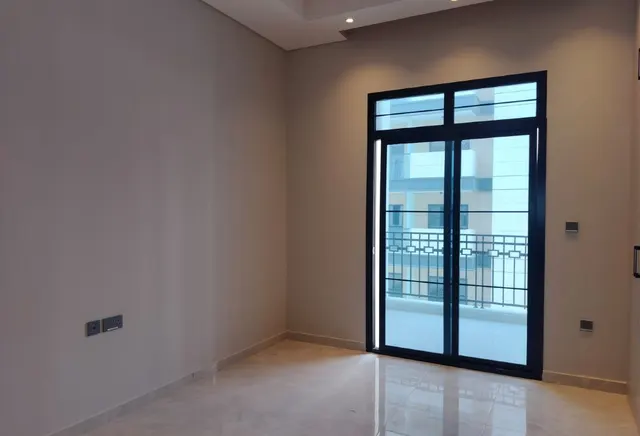 Freehold 1 & 2 BHK Luxury Homes | Easy Qatar Acces
