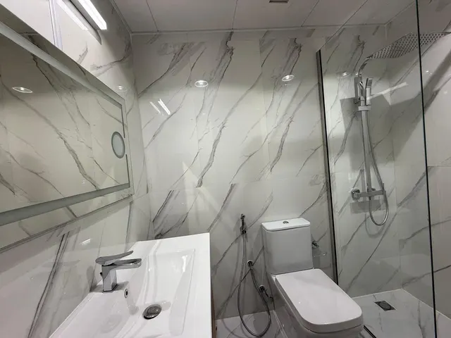 LUXURY 2BEDROOM FULLY FURNISHED WITH BALCONY