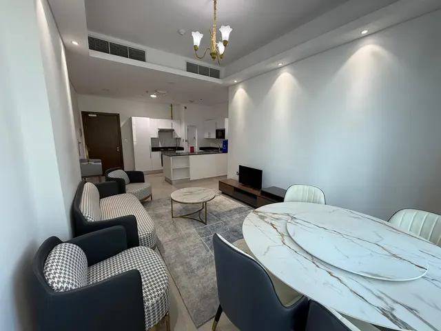 LUXURY 2BEDROOM FULLY FURNISHED WITH BALCONY